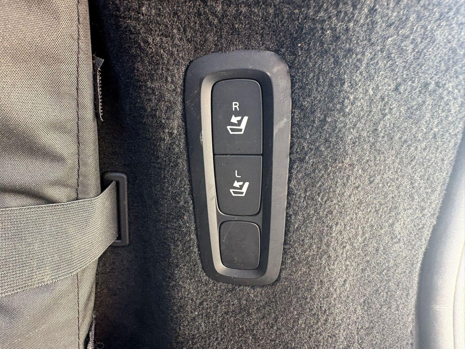 Used Volvo V90 2017 for sale - 77940181: Photo 28