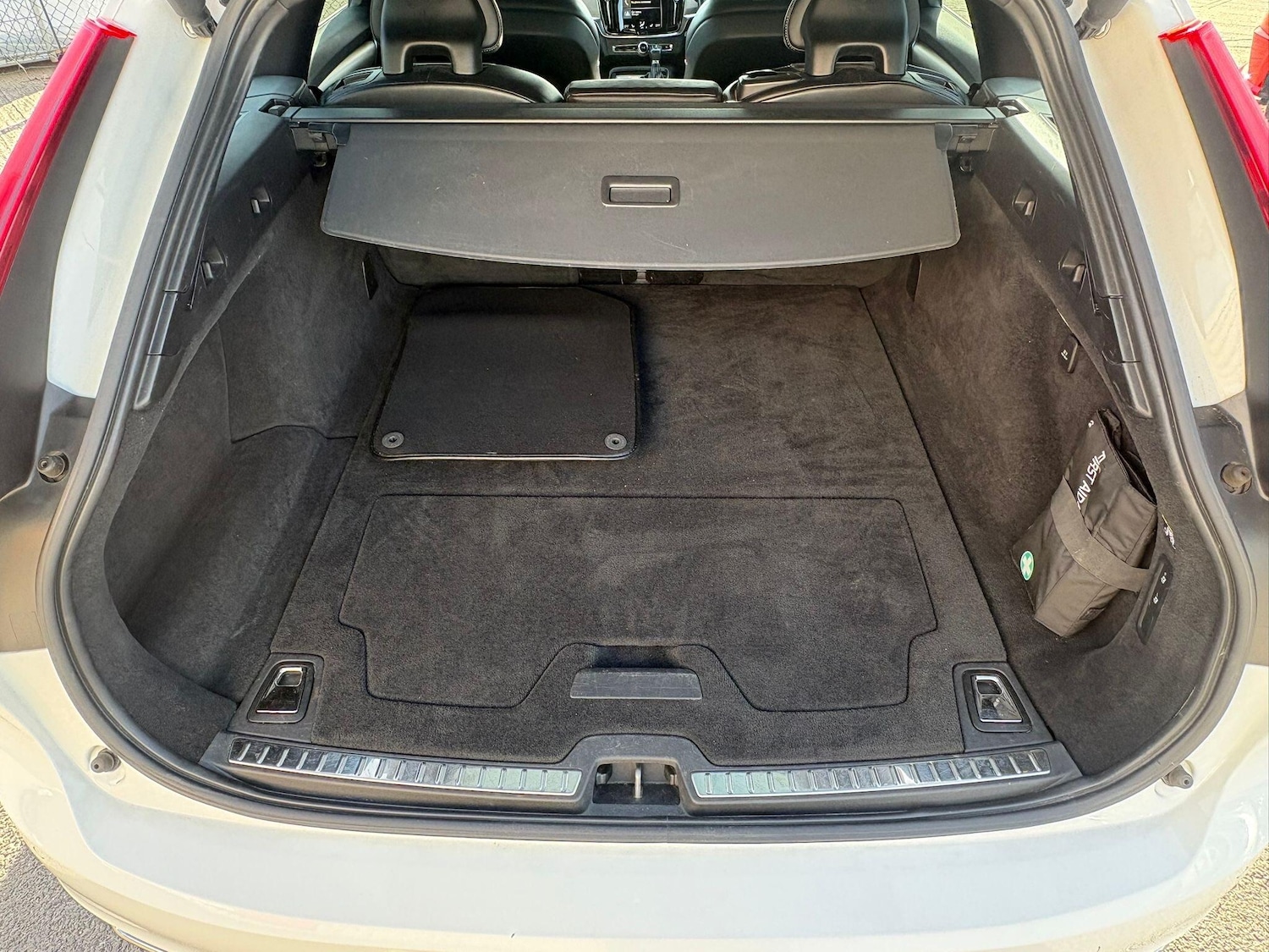 Used Volvo V90 2017 for sale - 77940181: Photo 47