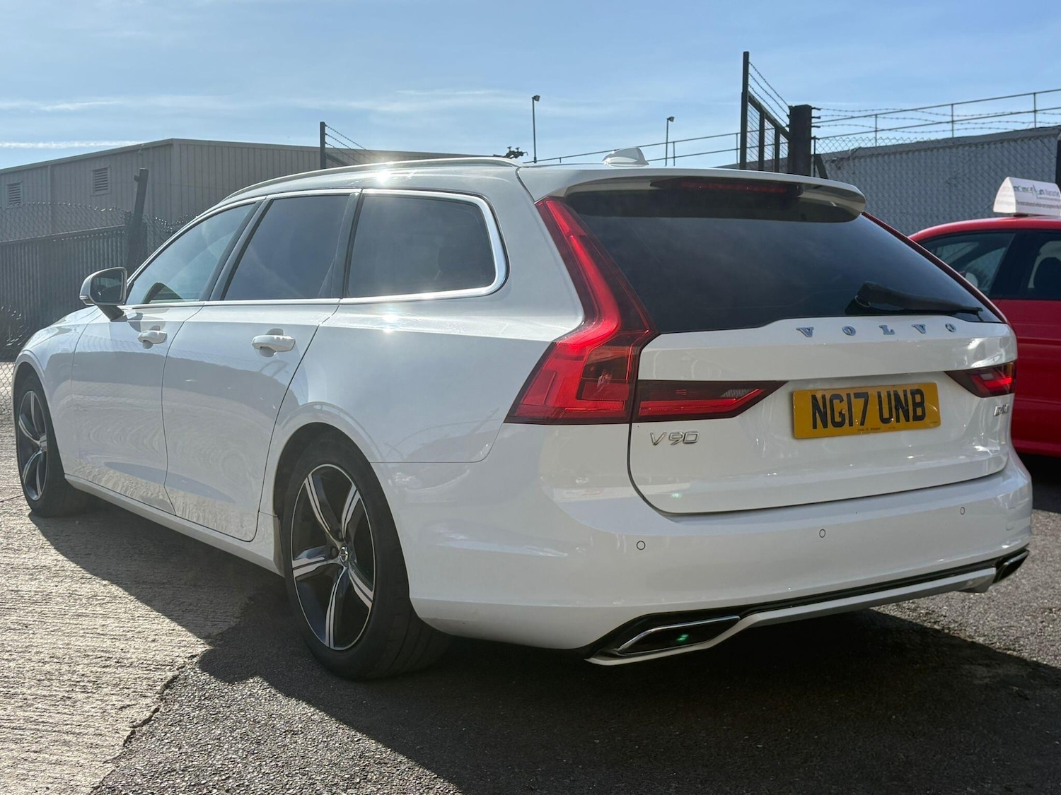Used Volvo V90 2017 for sale - 77940181: Photo 8