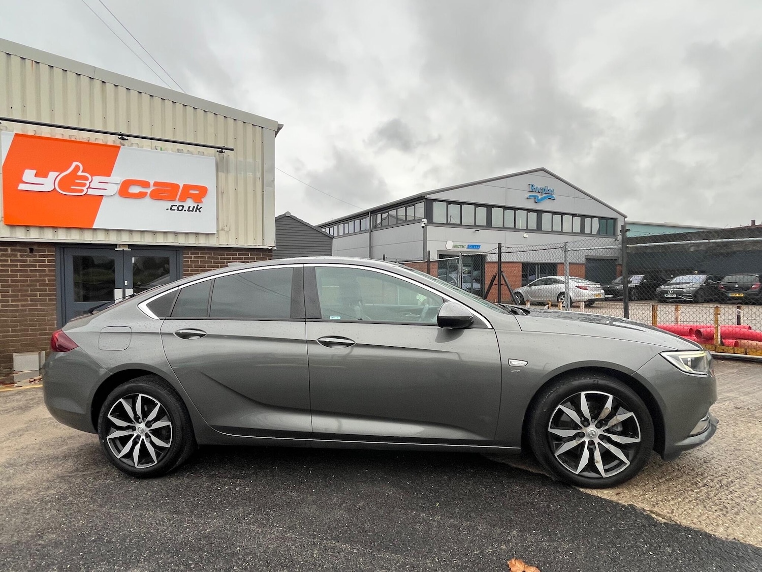 Used Vauxhall Insignia 2017 for sale - 76743113: Photo 10
