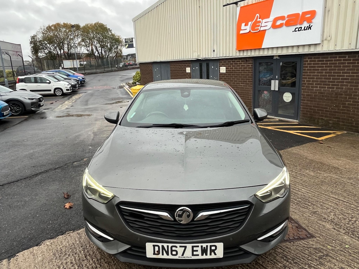 Used Vauxhall Insignia 2017 for sale - 76743113: Photo 2