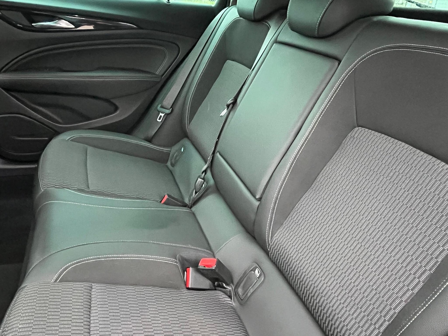 Used Vauxhall Insignia 2017 for sale - 76743113: Photo 21