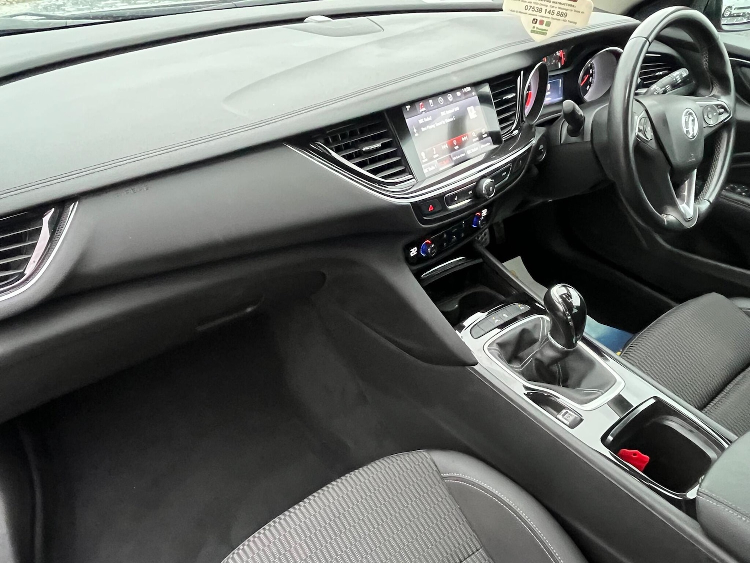 Used Vauxhall Insignia 2017 for sale - 76743113: Photo 3