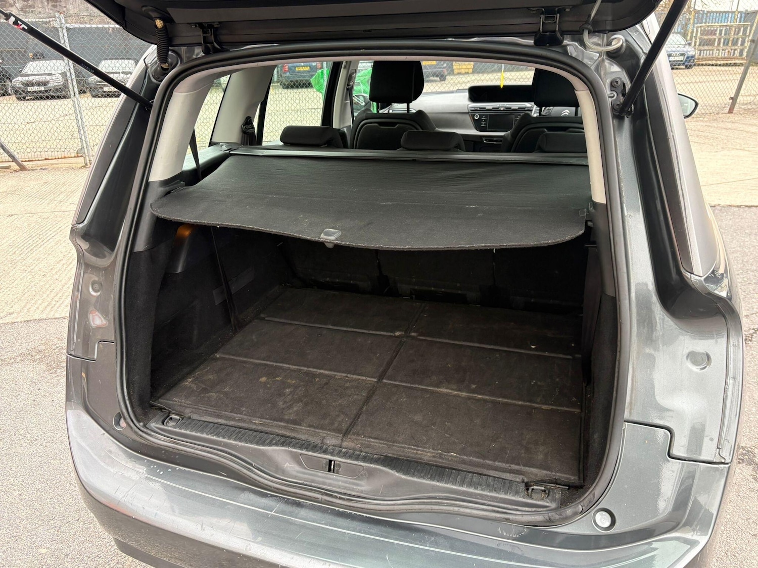 Used Citroen C4 Grand Picasso 2015 for sale - 77331008: Photo 43