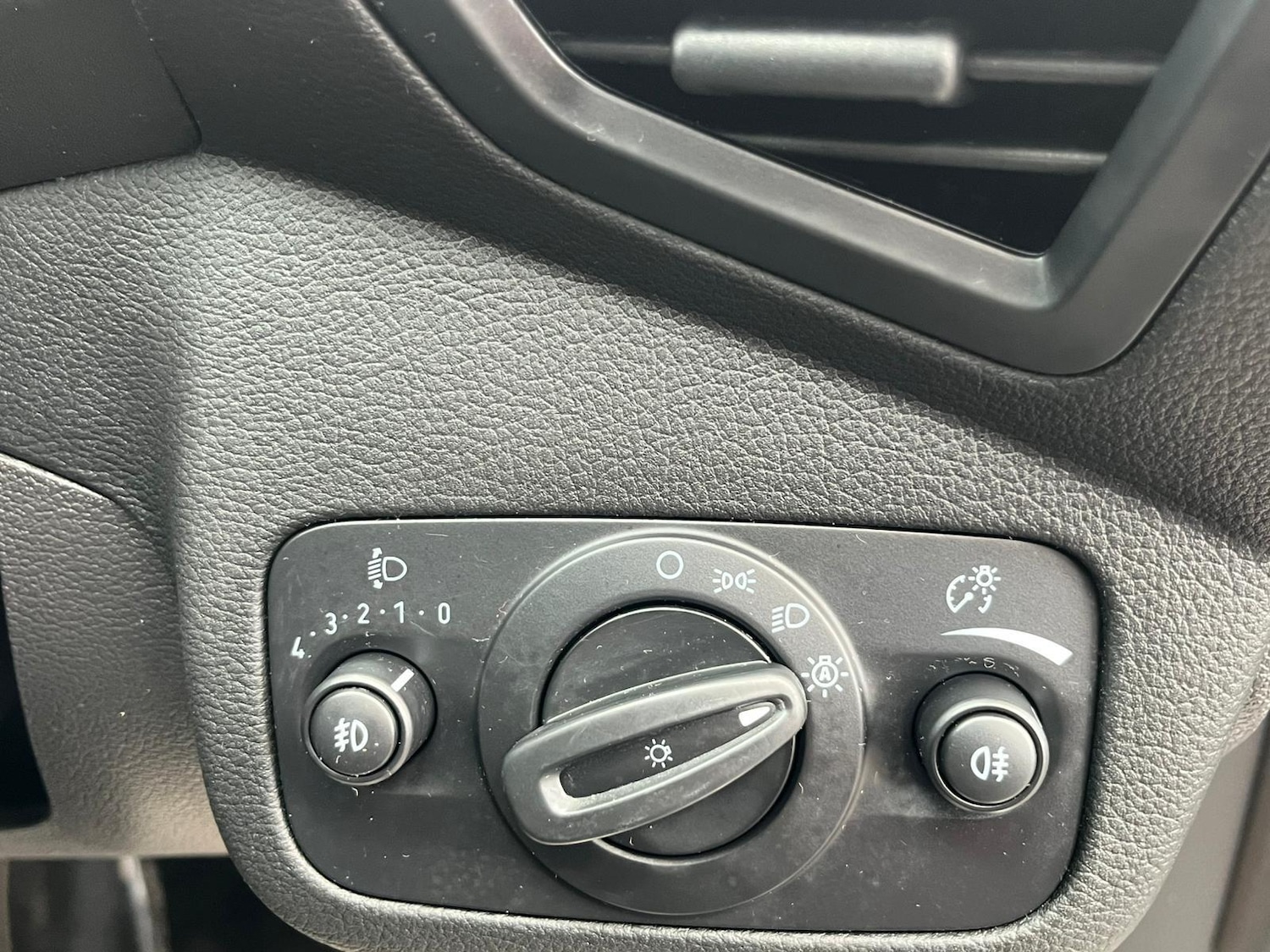 Used Ford Kuga 2019 for sale - 76689717: Photo 18