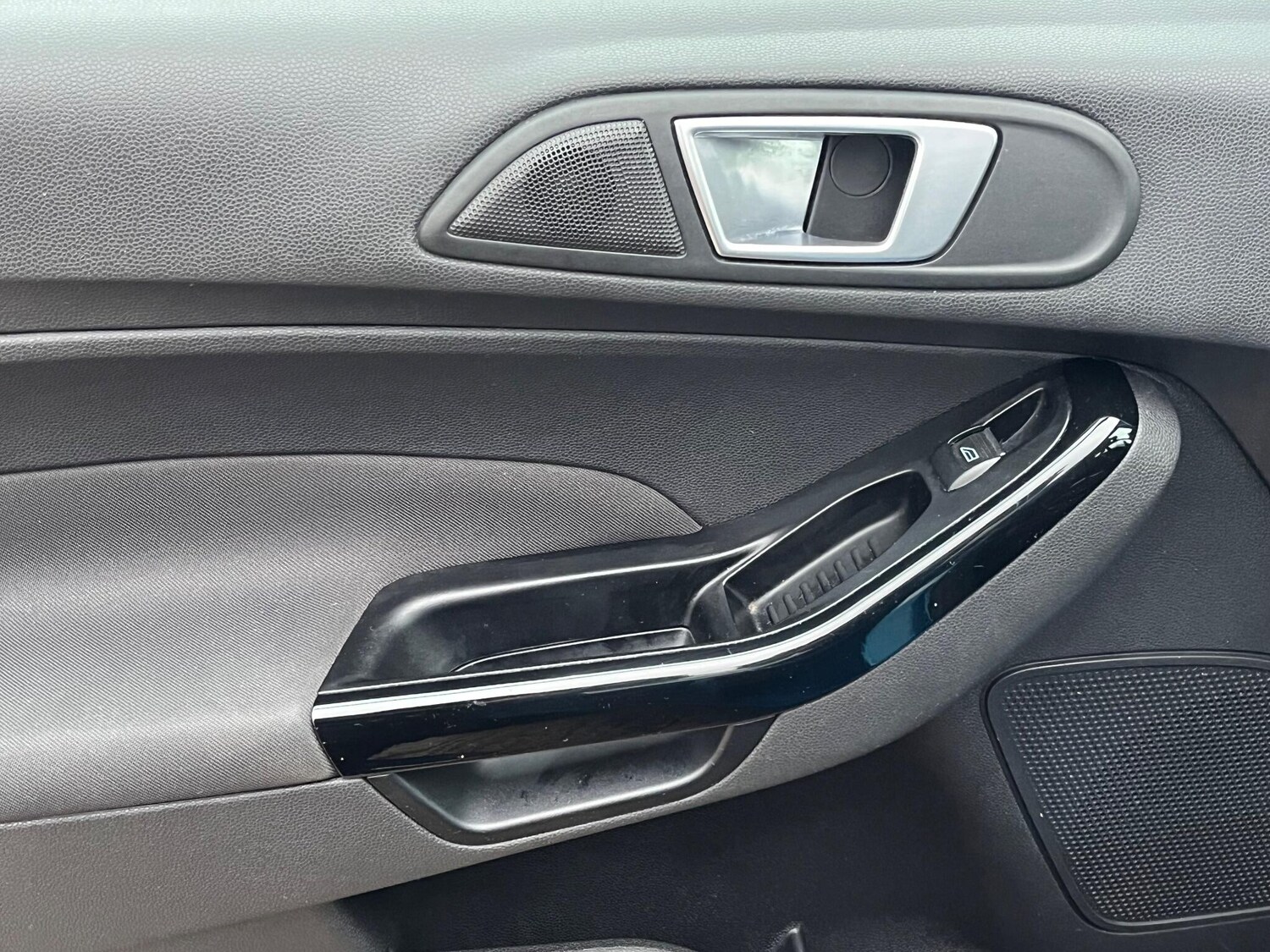 Used Ford Fiesta 2014 for sale - 77439671: Photo 21