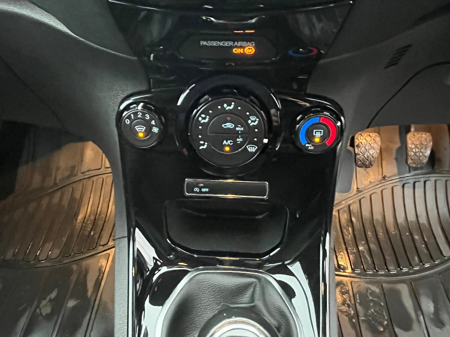 Used Ford Fiesta 2014 for sale - 77439671: Photo 43