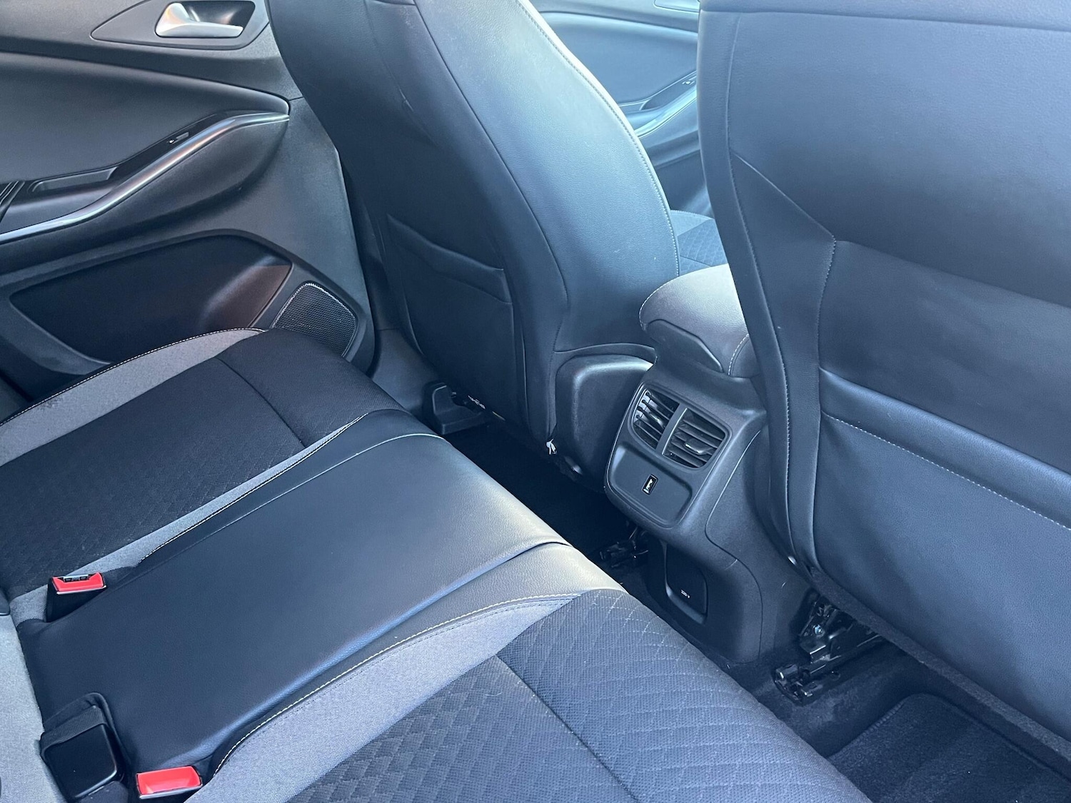 Used Vauxhall Grandland X 2018 for sale - 76689300: Photo 28