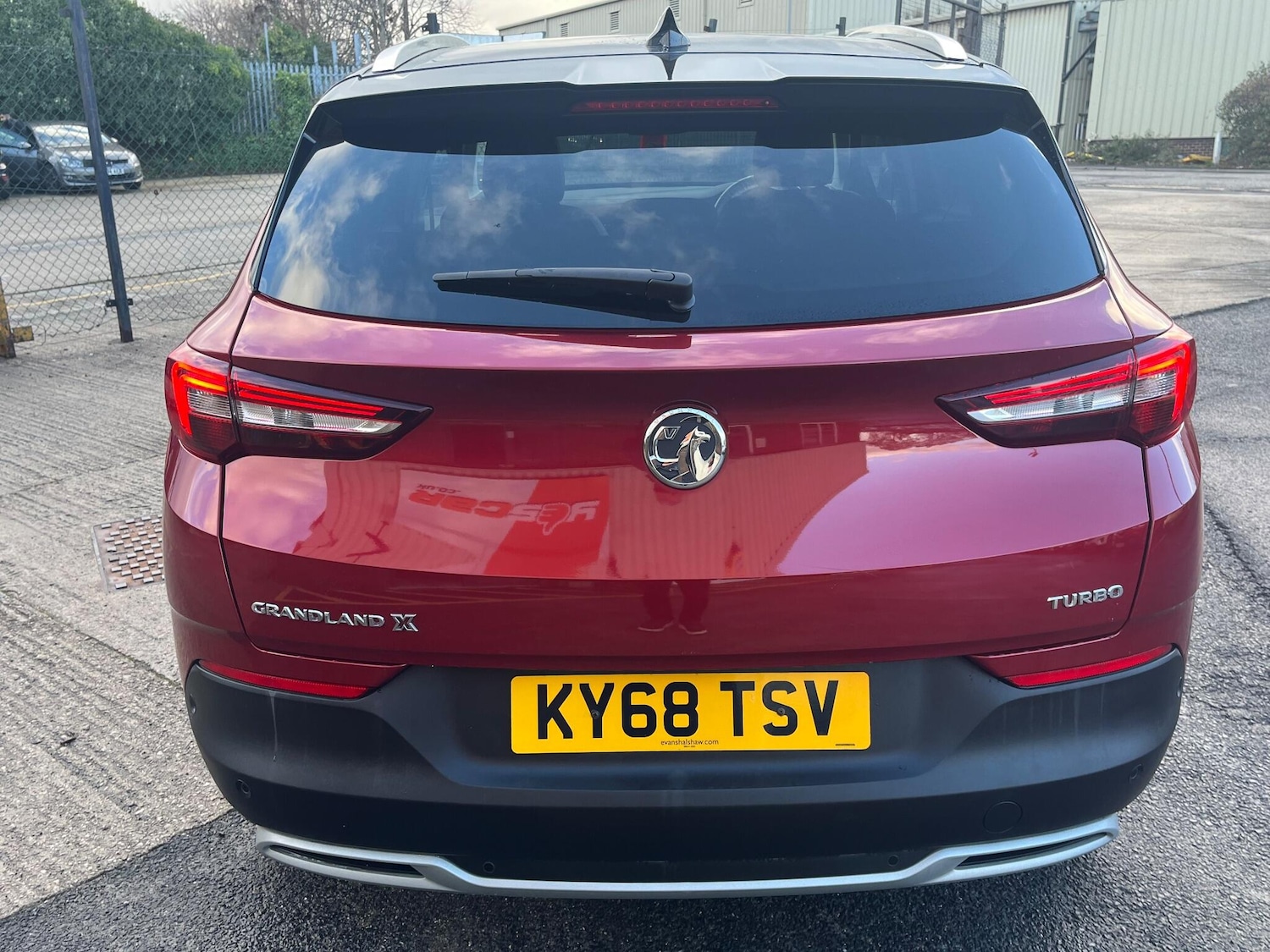 Used Vauxhall Grandland X 2018 for sale - 76689300: Photo 6