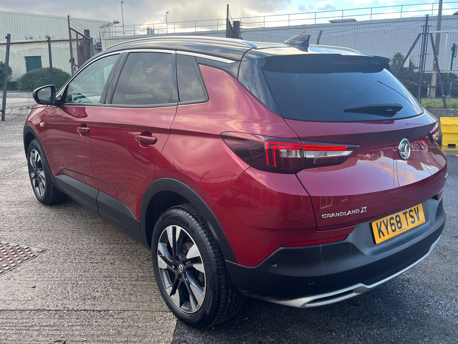 Used Vauxhall Grandland X 2018 for sale - 76689300: Photo 8
