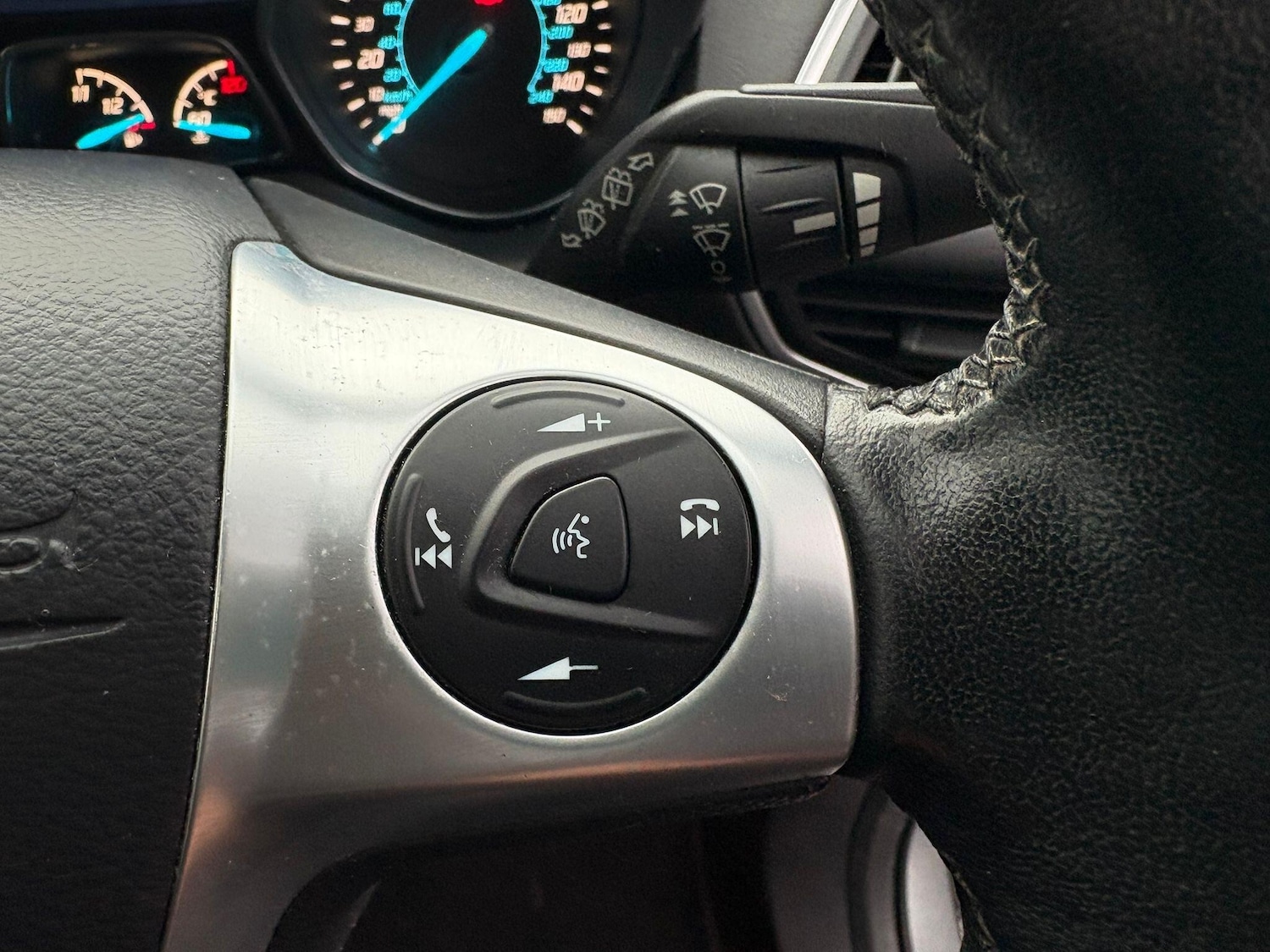 Used Ford Kuga 2014 for sale - 76886266: Photo 25