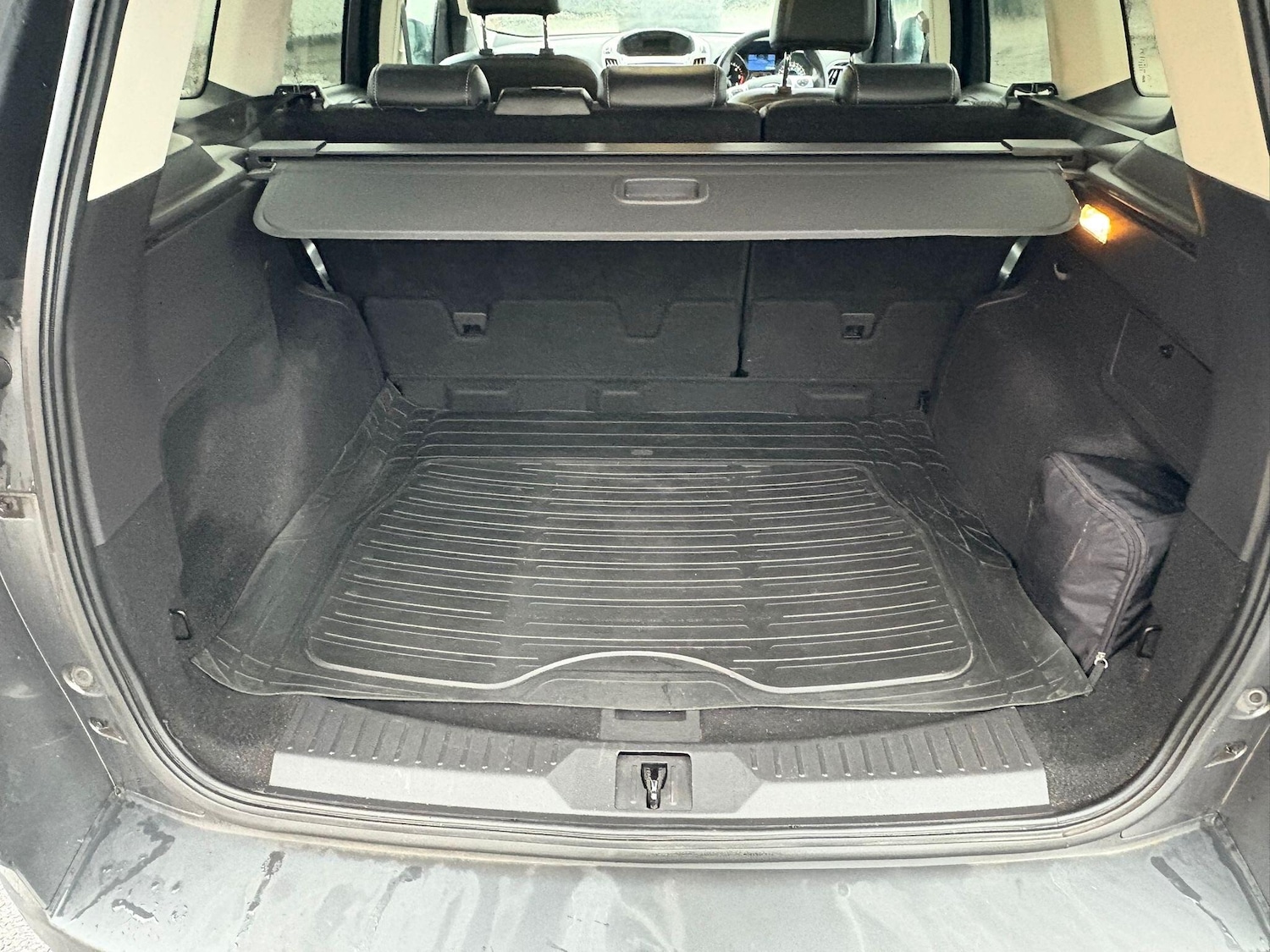 Used Ford Kuga 2014 for sale - 76886266: Photo 44