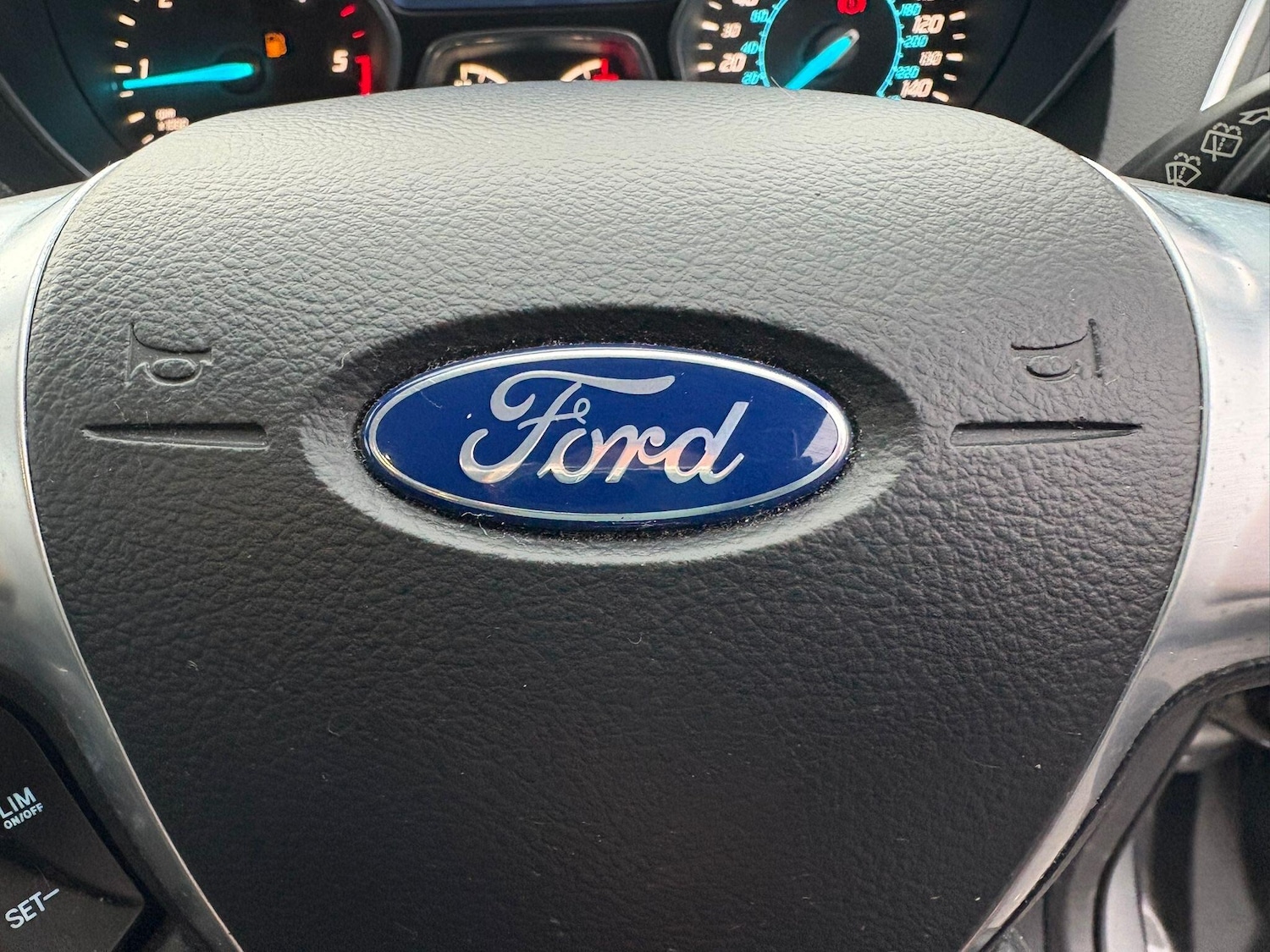 Used Ford Kuga 2014 for sale - 76886266: Photo 57