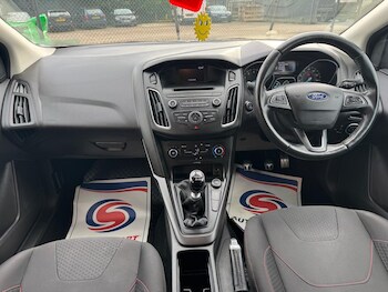 Used Ford Focus 2015 for sale - 78115947: Photo