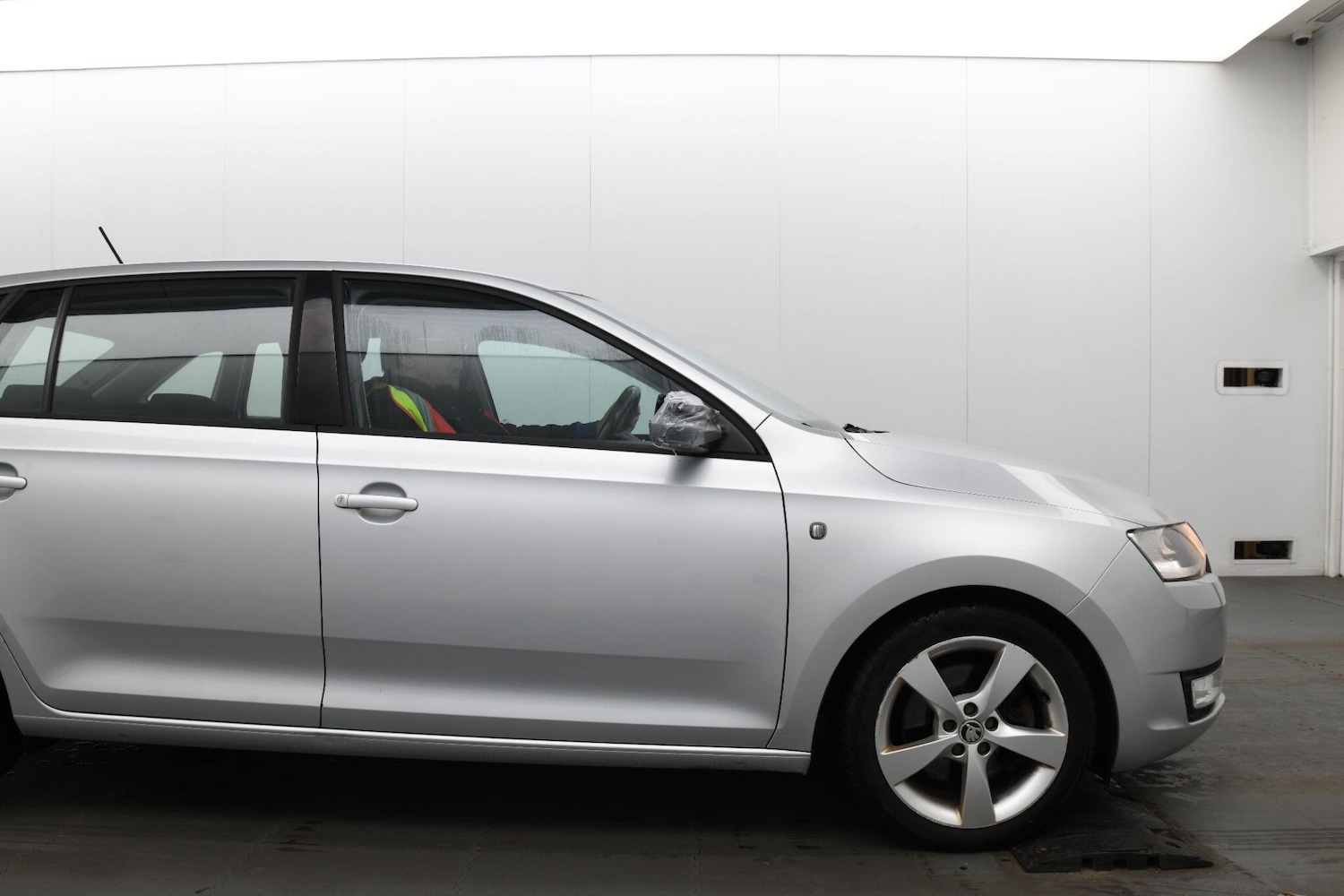 Used Skoda Rapid Spaceback 2015 for sale - 77191160: Photo 8