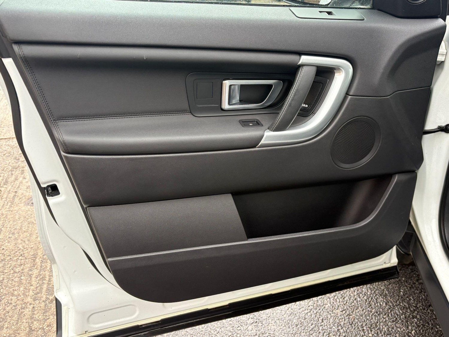 Used Land Rover Discovery Sport 2017 for sale - 77066715: Photo 34