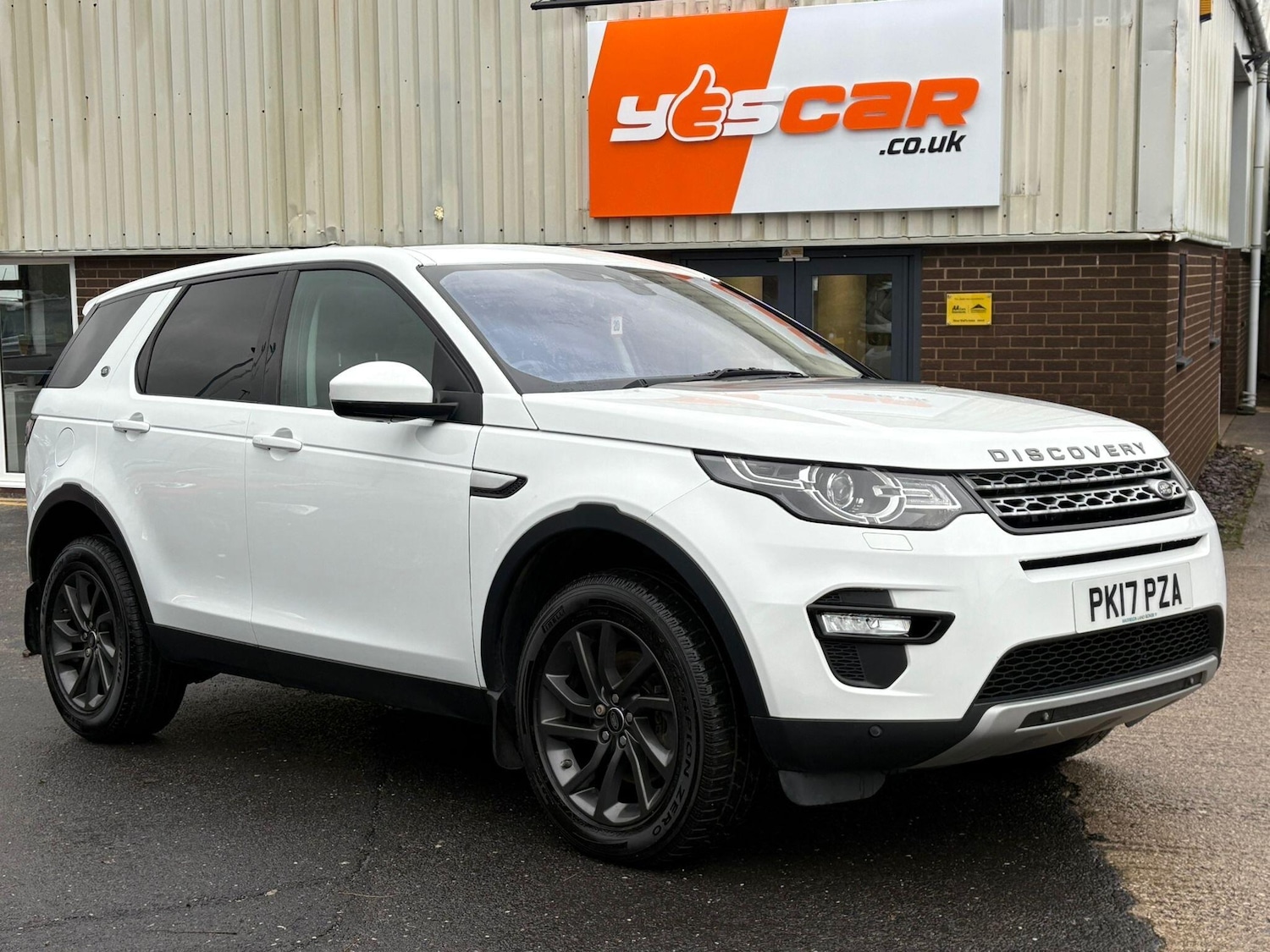 Used Land Rover Discovery Sport 2017 for sale - 77066715: Photo 6