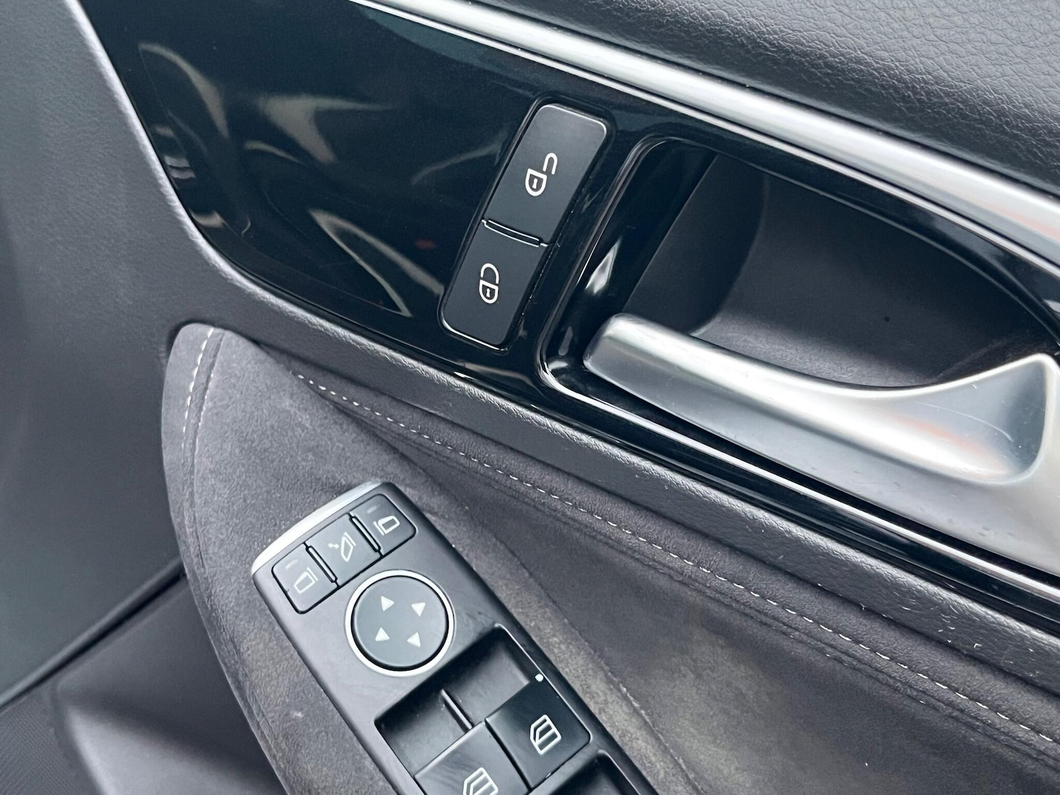 Used Infiniti Q30 2017 for sale - 76666920: Photo 16