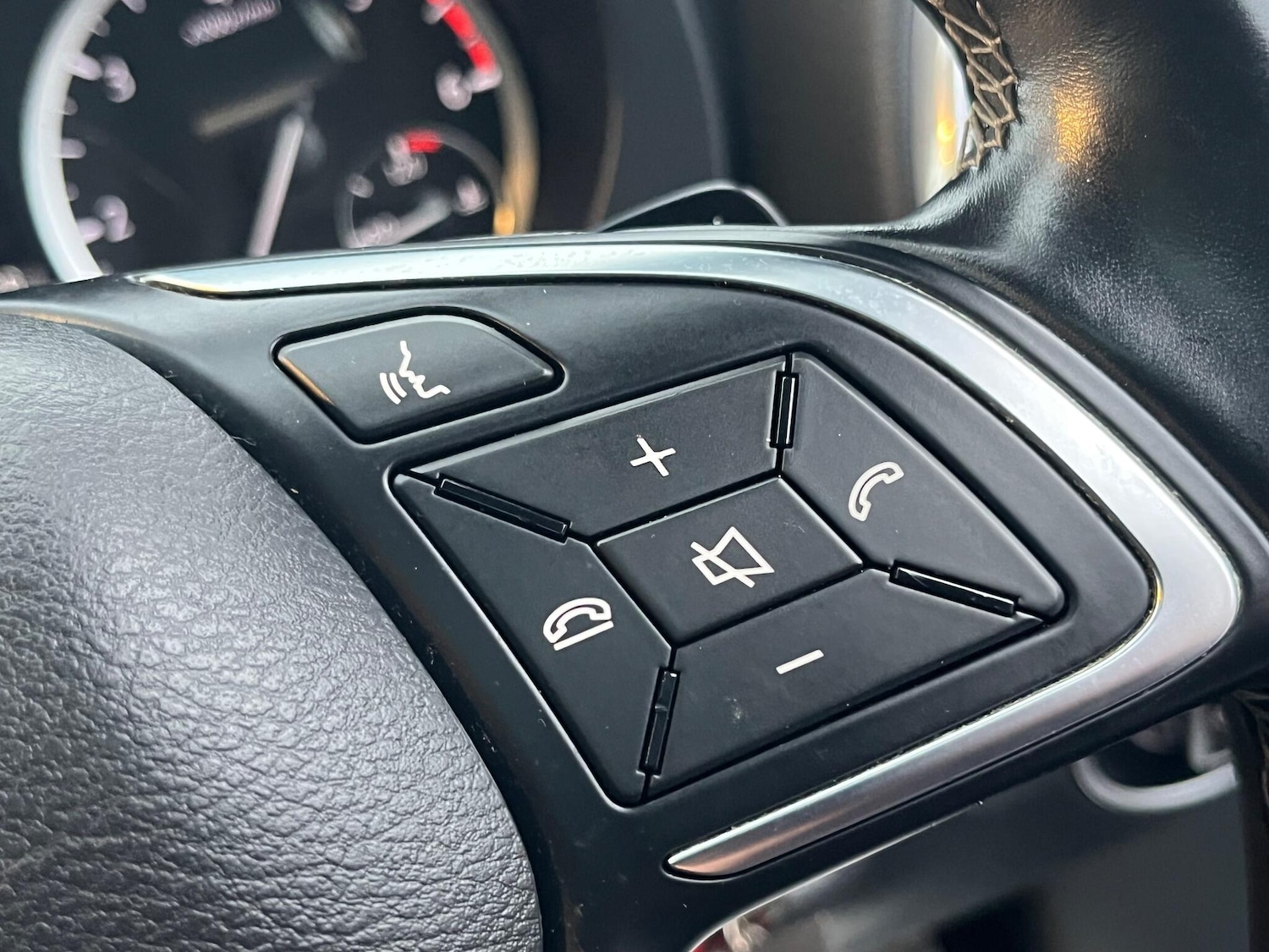 Used Infiniti Q30 2017 for sale - 76666920: Photo 18