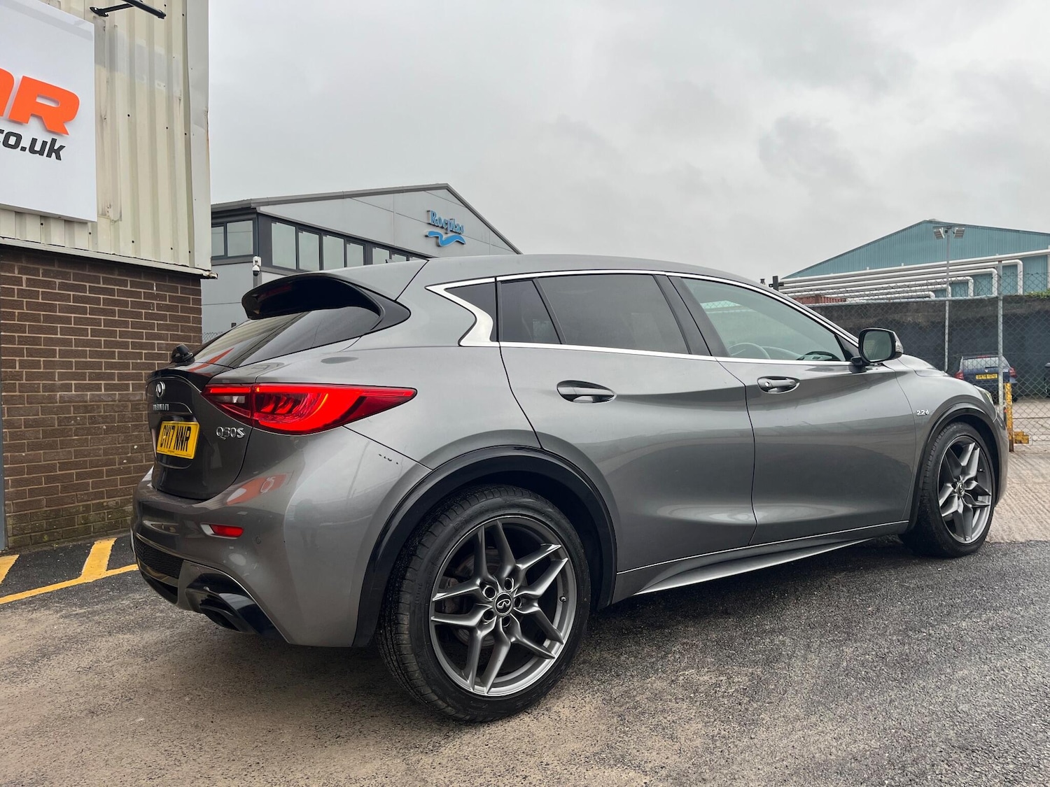 Used Infiniti Q30 2017 for sale - 76666920: Photo 9