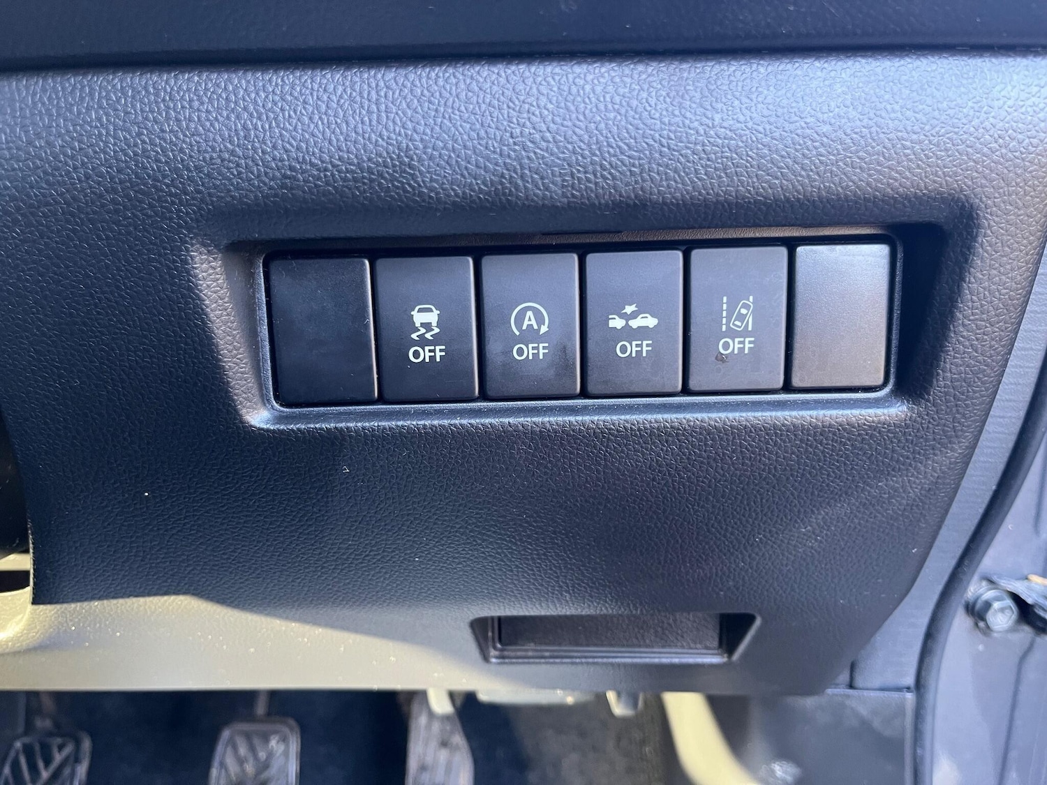 Used Suzuki Swift 2018 for sale - 76743190: Photo 28