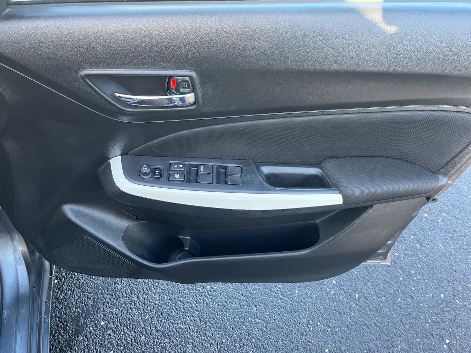 Used Suzuki Swift 2018 for sale - 76743190: Photo 31