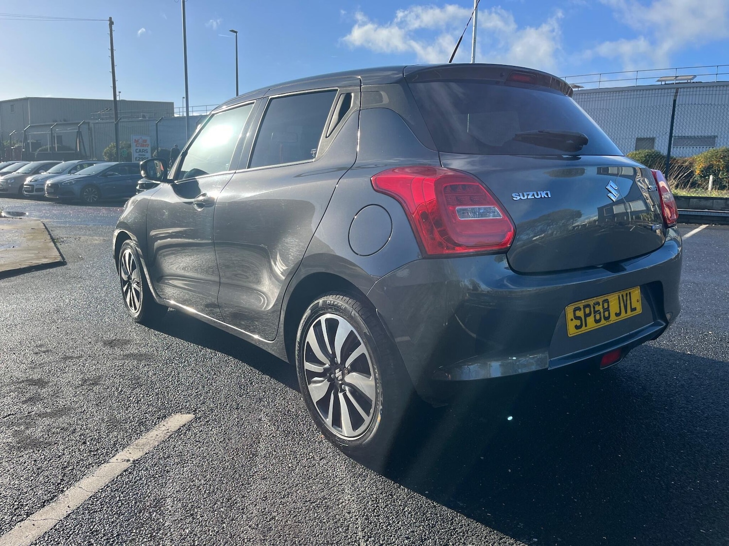 Used Suzuki Swift 2018 for sale - 76743190: Photo 5