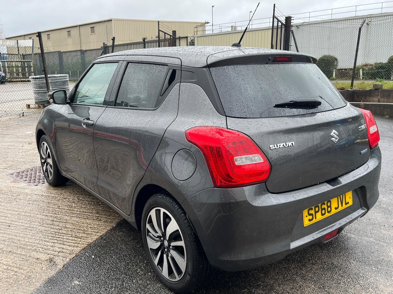 Used Suzuki Swift 2018 for sale - 76743190: Photo 8