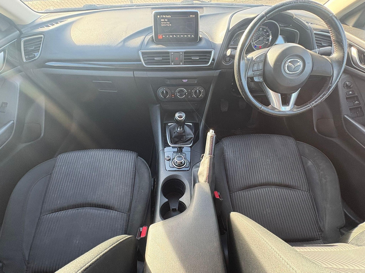 Used Mazda Mazda3 for sale - 77925760: Photo 2