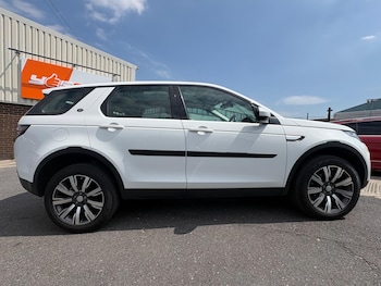 Used Land Rover Discovery Sport 2016 for sale - 78988093: Photo
