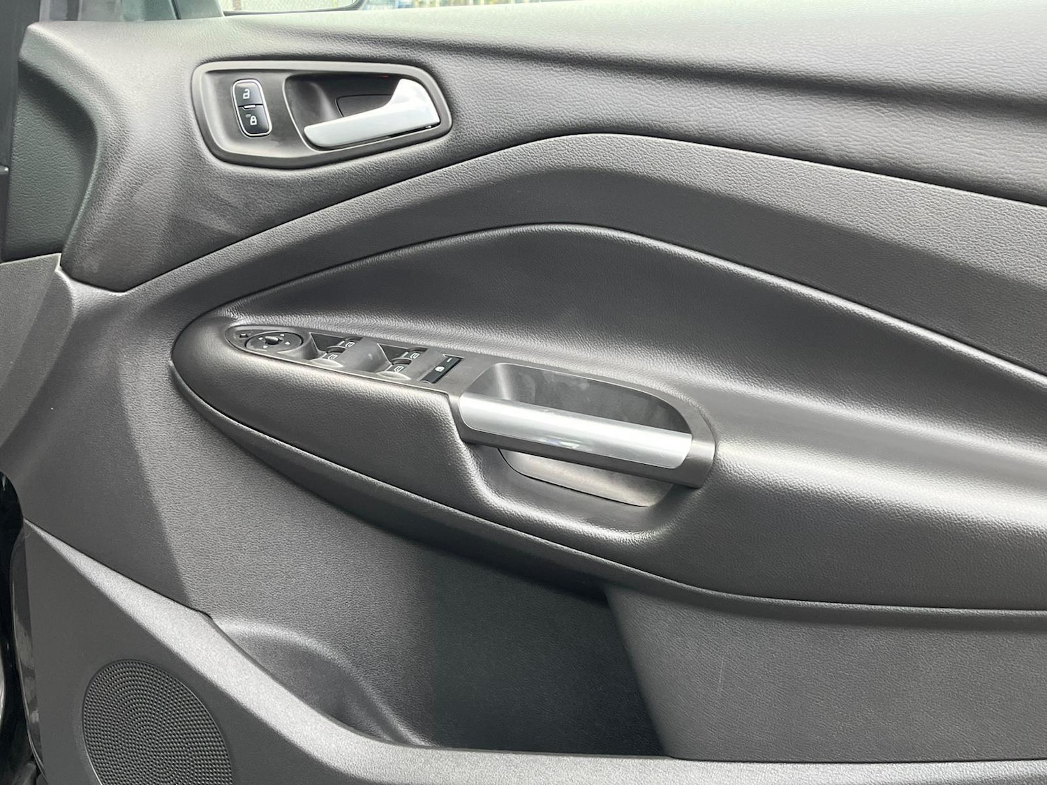 Used Ford Kuga 2018 for sale - 76667067: Photo 27