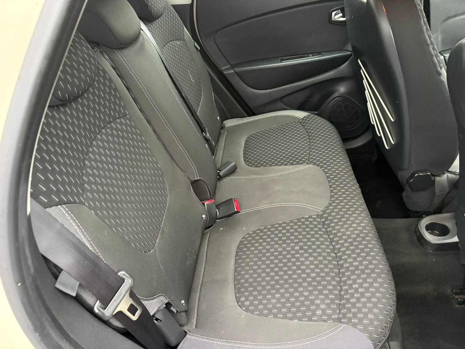 Used Renault Captur 2018 for sale - 77637775: Photo 22