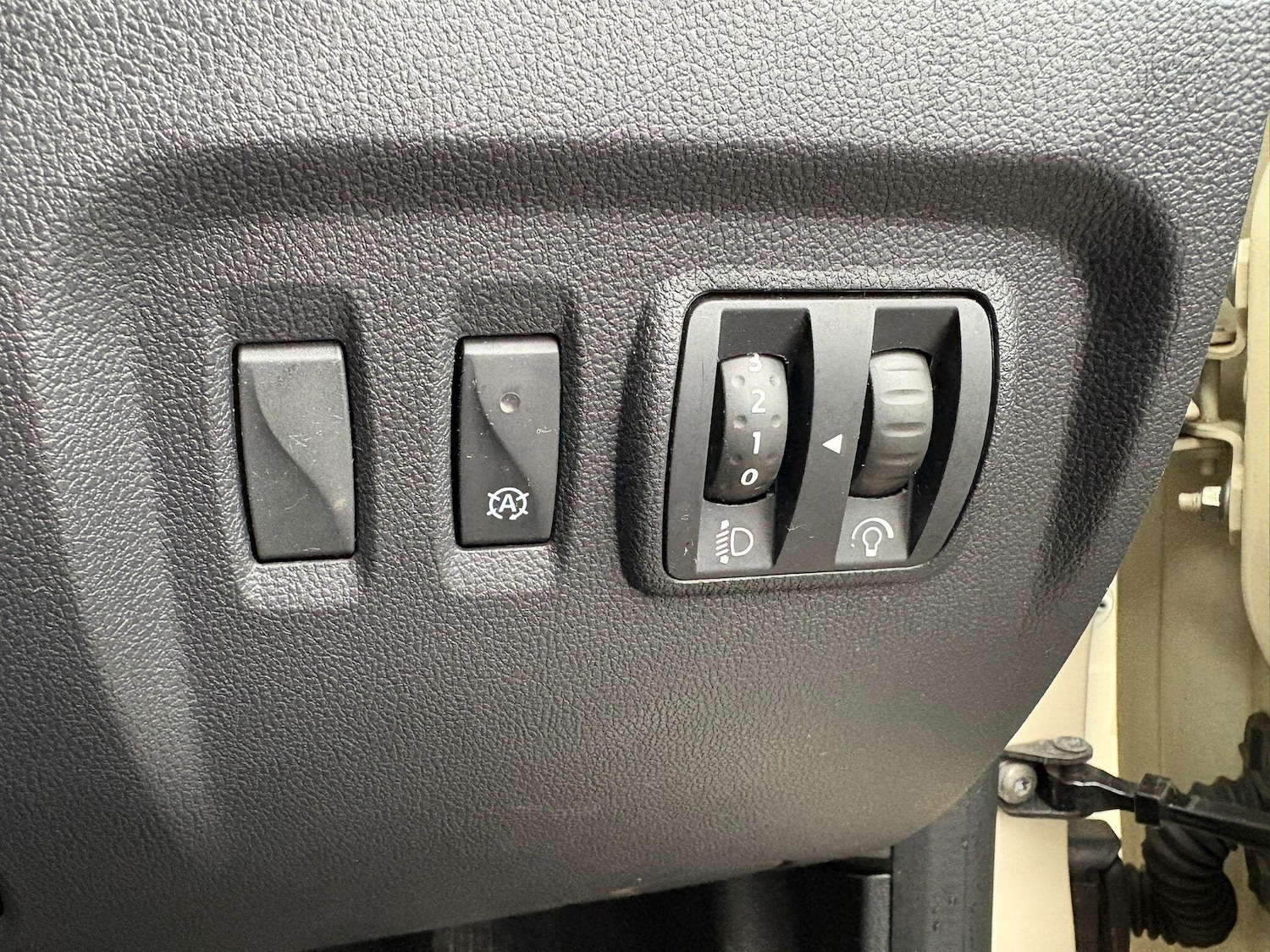 Used Renault Captur 2018 for sale - 77637775: Photo 25