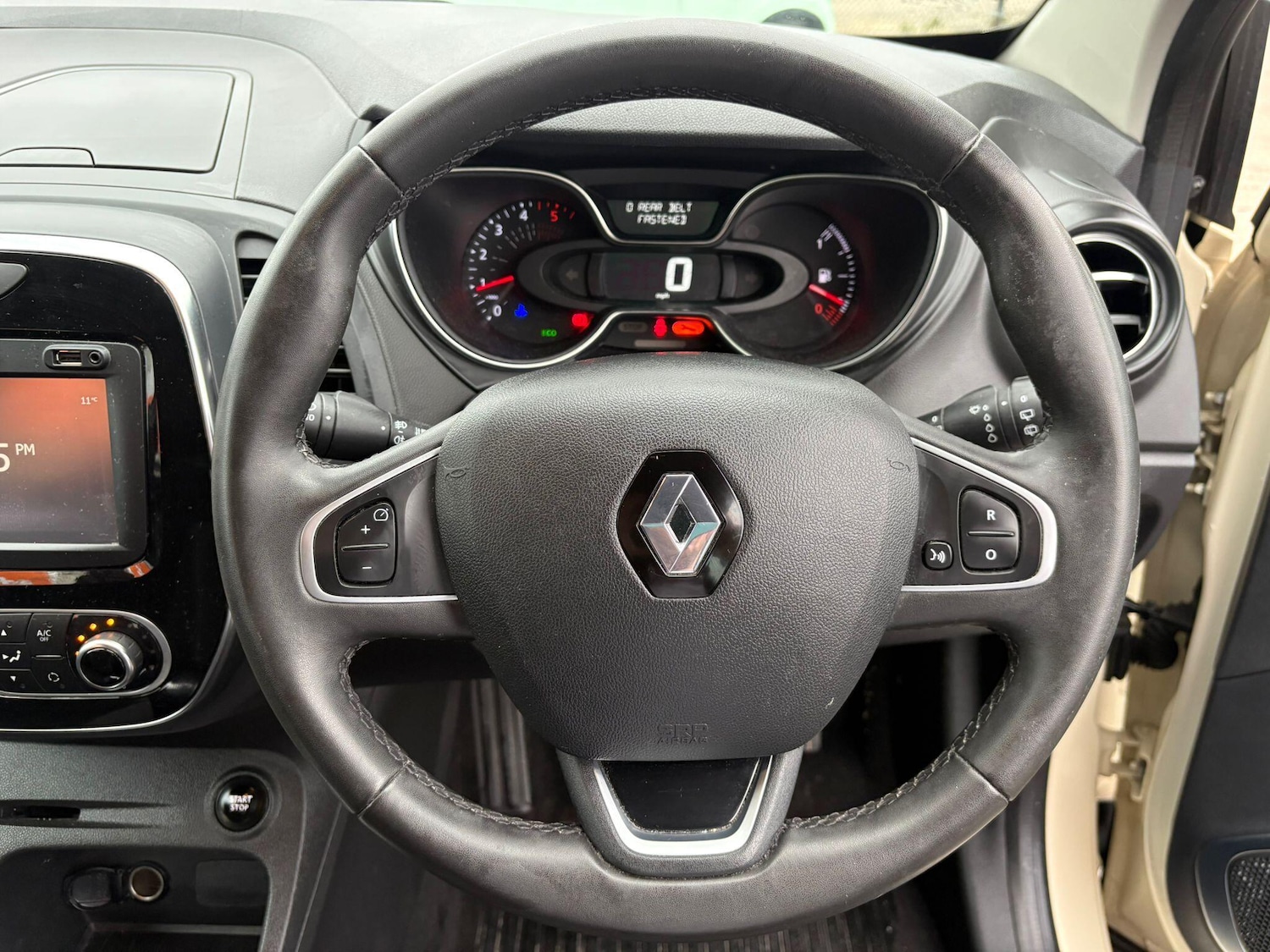 Used Renault Captur 2018 for sale - 77637775: Photo 47