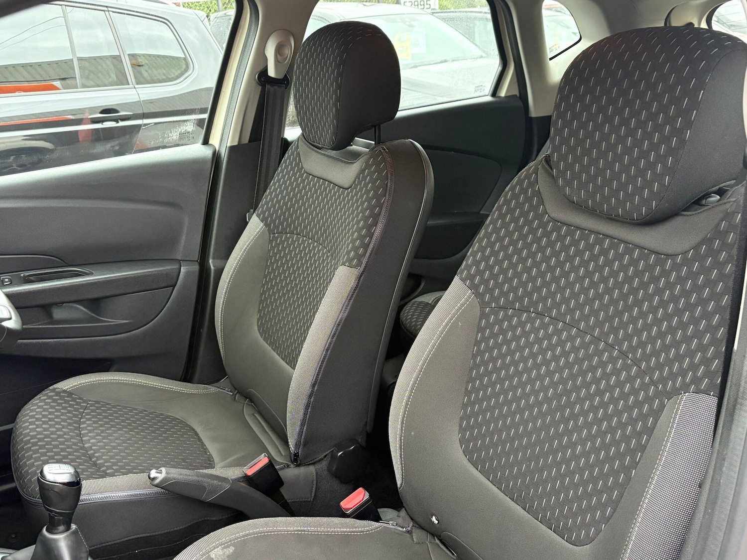 Used Renault Captur 2018 for sale - 77637775: Photo 48