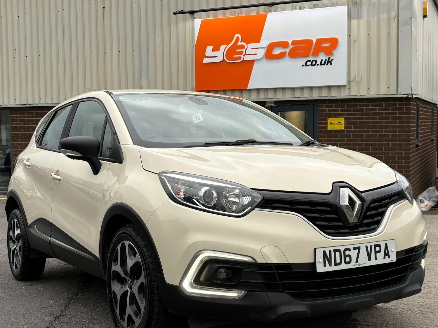 Used Renault Captur 2018 for sale - 77637775: Photo 5