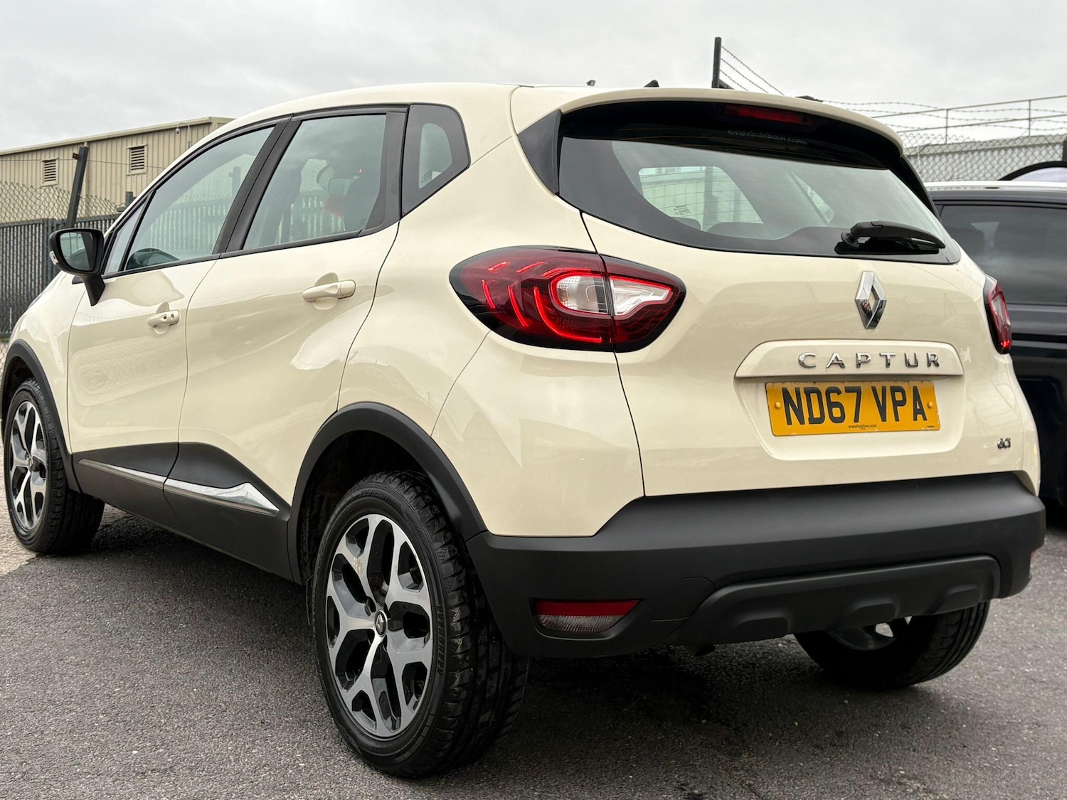 Used Renault Captur 2018 for sale - 77637775: Photo 7