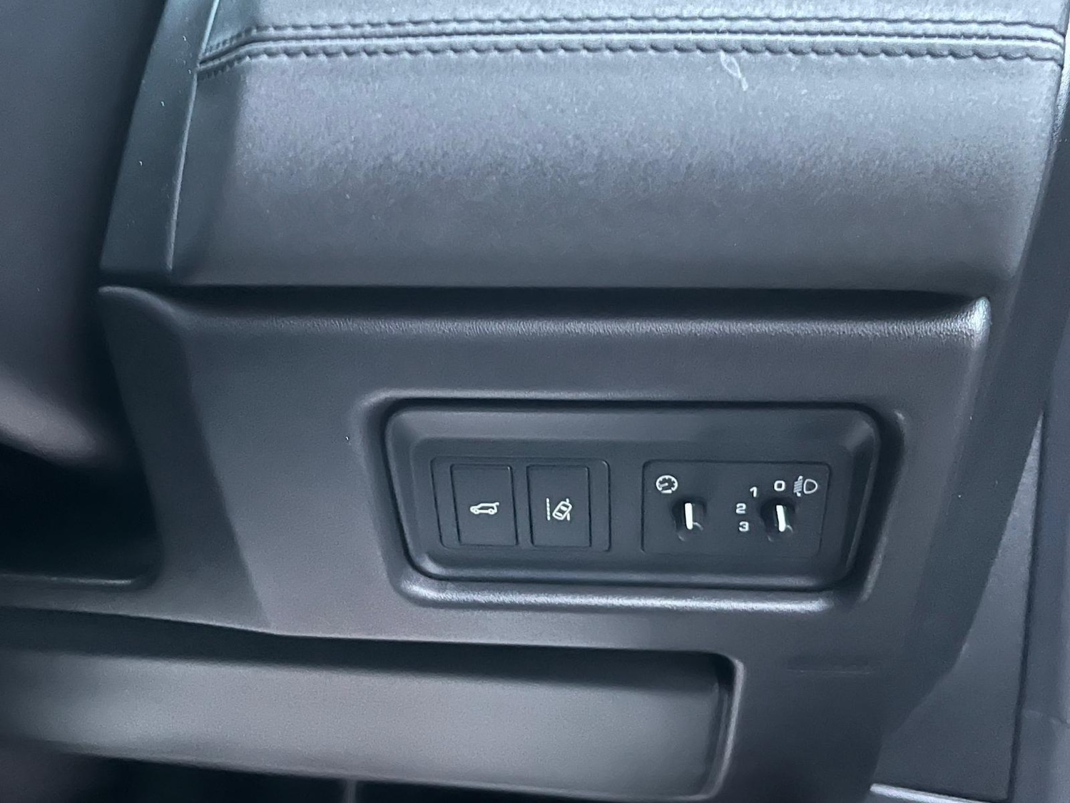 Used Land Rover Discovery Sport 2016 for sale - 77376859: Photo 21