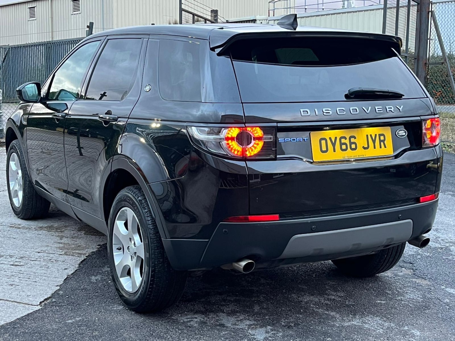 Used Land Rover Discovery Sport 2016 for sale - 77376859: Photo 5