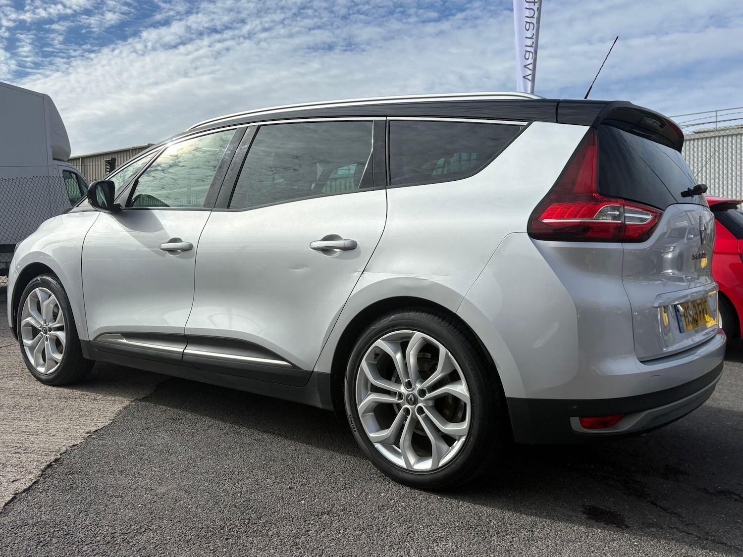 Used Renault Grand Scenic 2019 for sale - 78034462: Photo 14