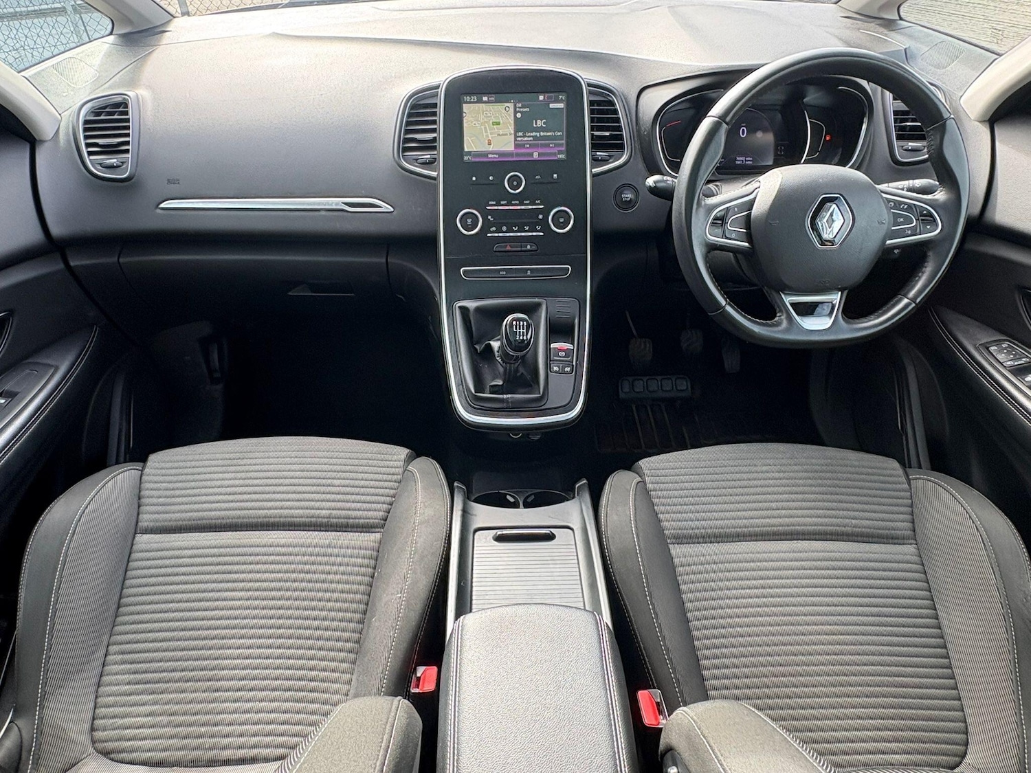 Used Renault Grand Scenic 2019 for sale - 78034462: Photo 24