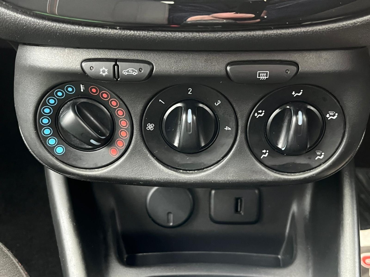 Used Vauxhall Corsa for sale - 76671694: Photo 23