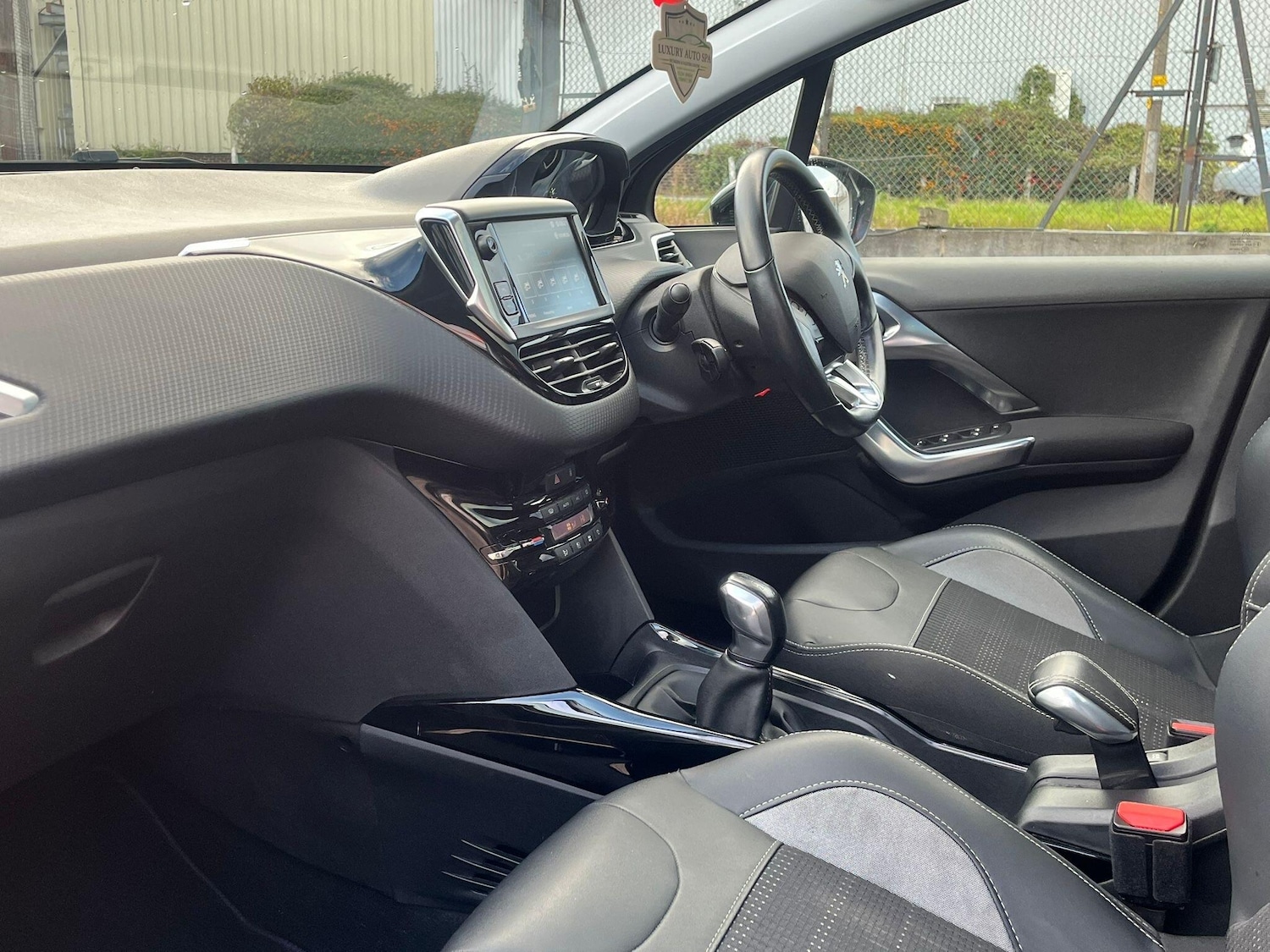 Used Peugeot 2008 2019 for sale - 76666587: Photo 10