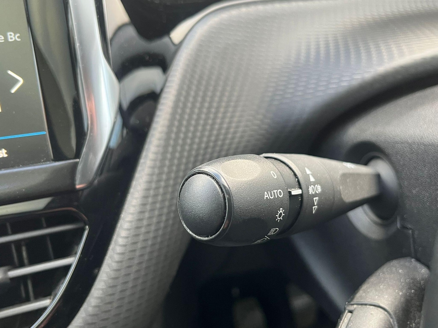 Used Peugeot 2008 2019 for sale - 76666587: Photo 22