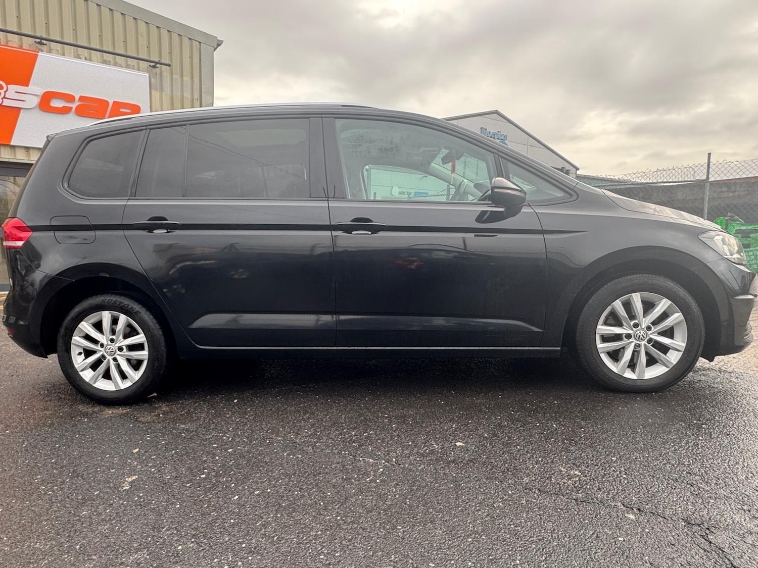 Used Volkswagen Touran 2016 for sale - 77174625: Photo 11