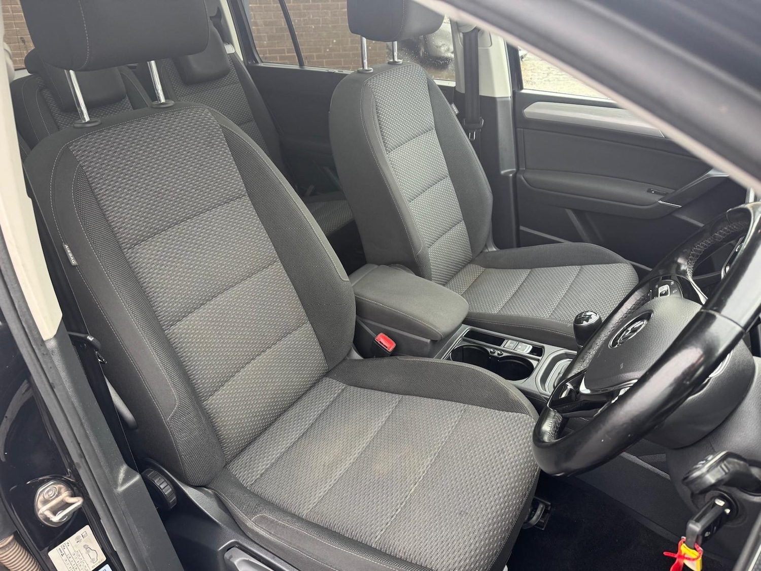 Used Volkswagen Touran 2016 for sale - 77174625: Photo 17