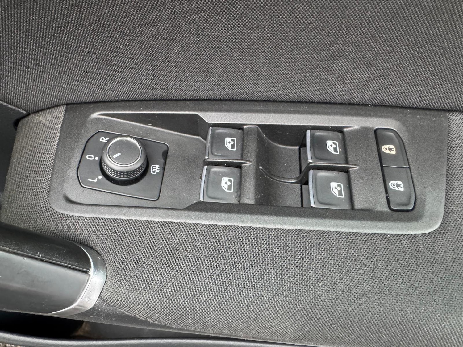 Used Volkswagen Touran 2016 for sale - 77174625: Photo 26