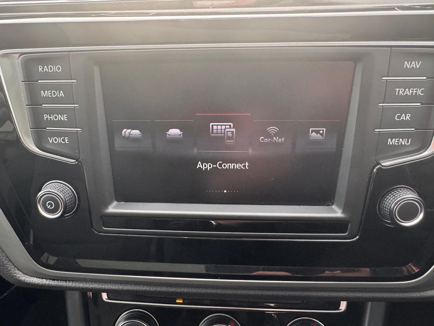 Used Volkswagen Touran 2016 for sale - 77174625: Photo 44