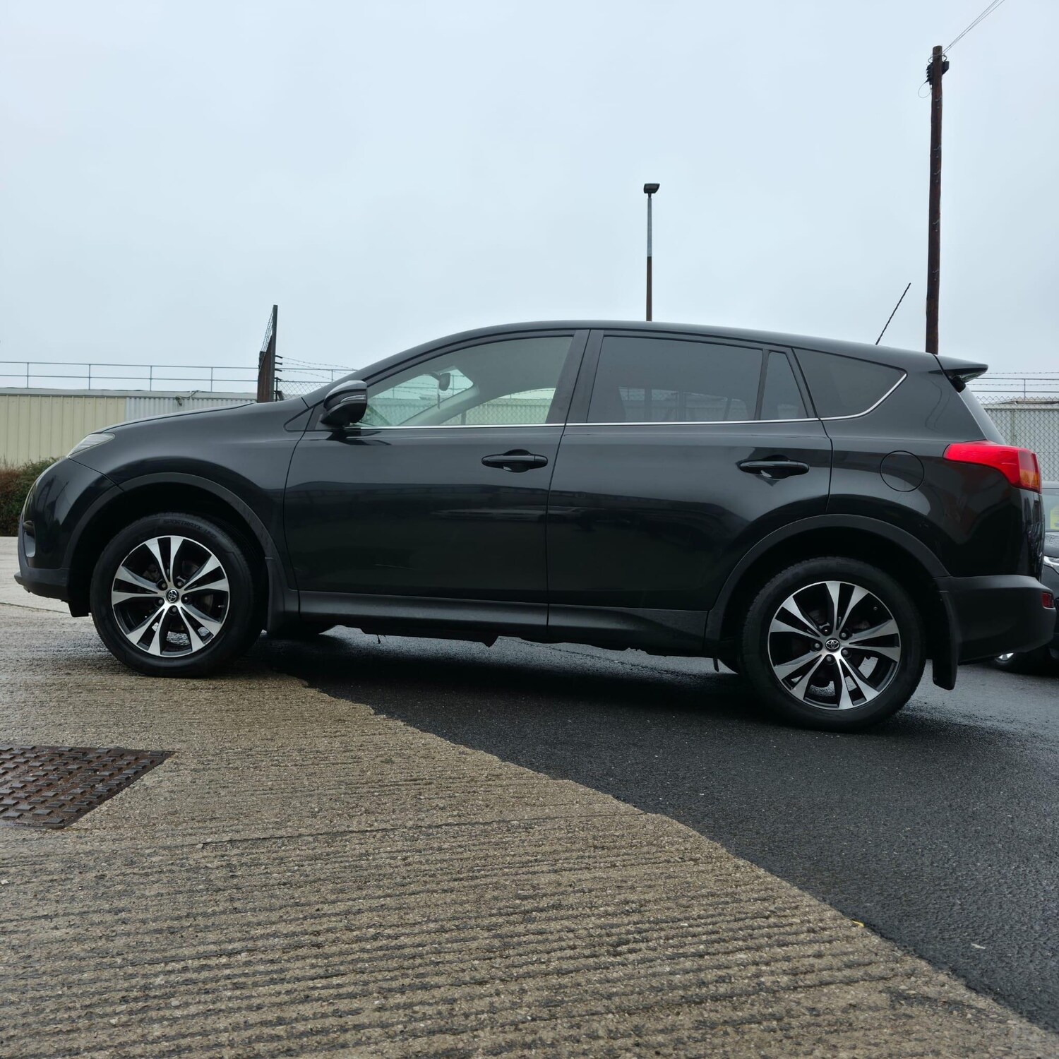 Used Toyota RAV4 2015 for sale - 77523518: Photo 12