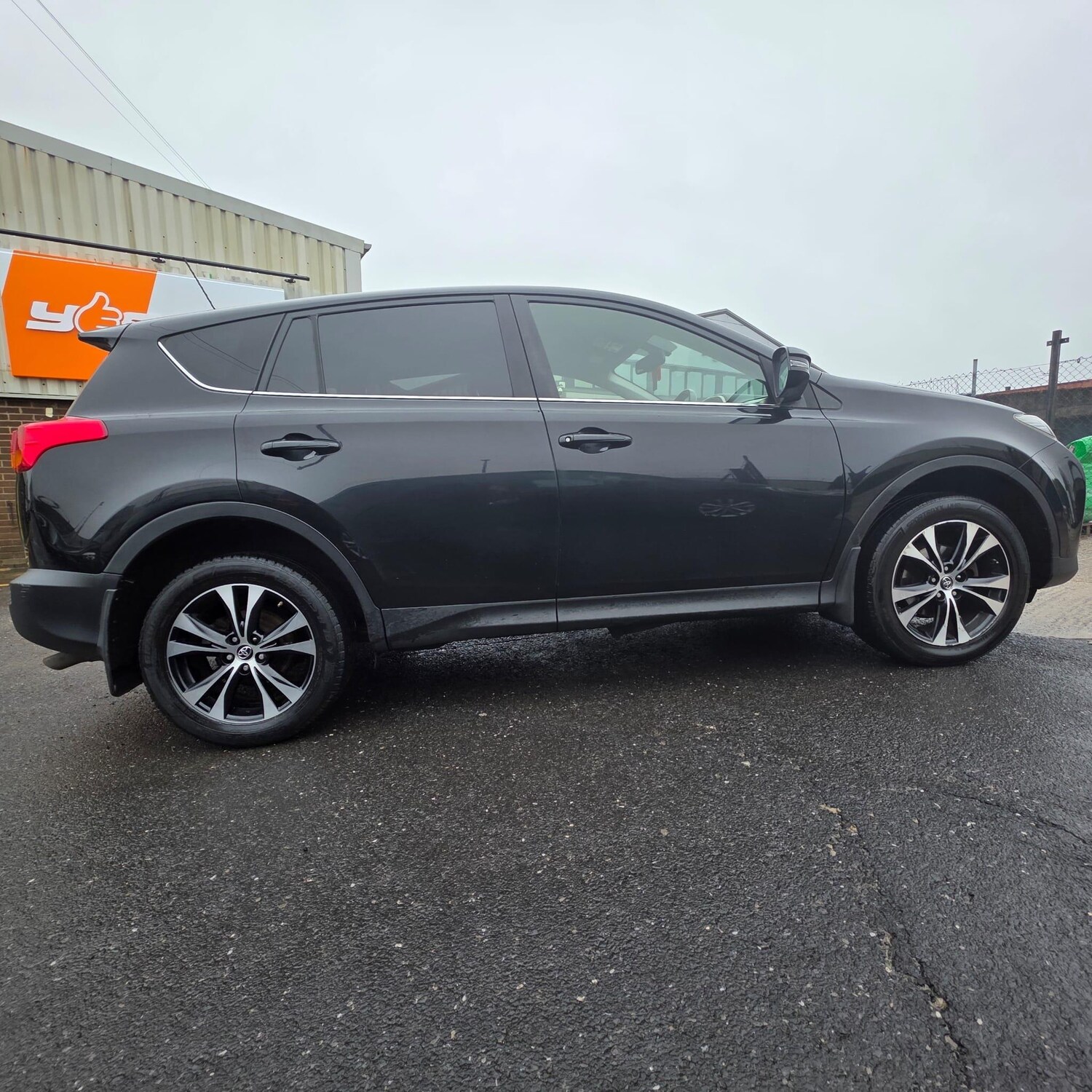 Used Toyota RAV4 2015 for sale - 77523518: Photo 14